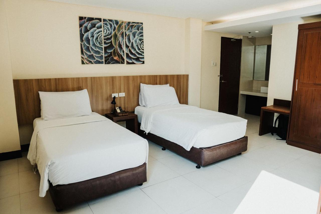 Ocean Suites Bohol Boutique Hotel Tagbilaran Eksteriør billede